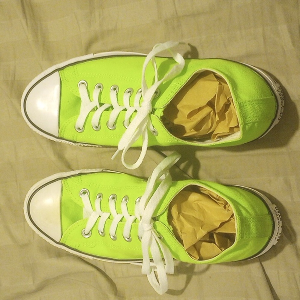 Converse , Neon green, mens 8, women's size 10, EUC - Picture 3 of 7